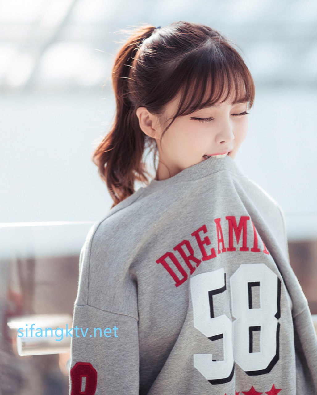 春归酒店的女服务员,电影完整版免费观看