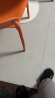 冷白皮御姐，瑜伽裤高跟诱惑，平常有在健身，身材好无套啪啪！