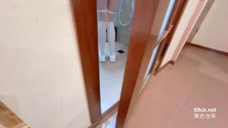 边跟闺蜜聊天_边被操_哈哈哈